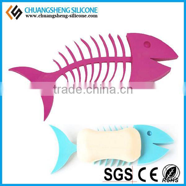Fish shaped magnetic soap holder, eco-friendly silicone soap keeper for bathroom