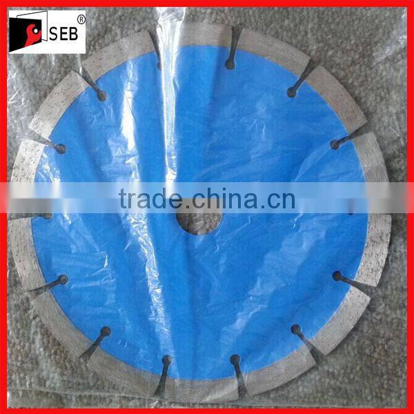 hot pressed segmented diamond circular saw blade for asphalt cutting