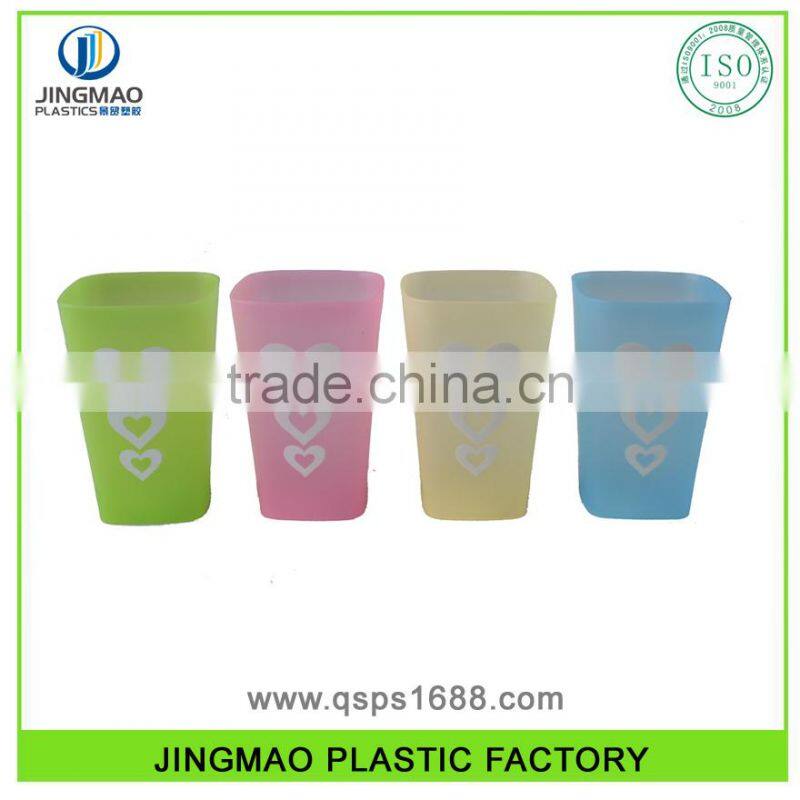 Plastic Water Drinking Cup with Heart Shape imprint