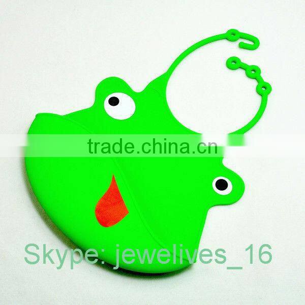 2013 silicone toddler bibs with crumb catcher