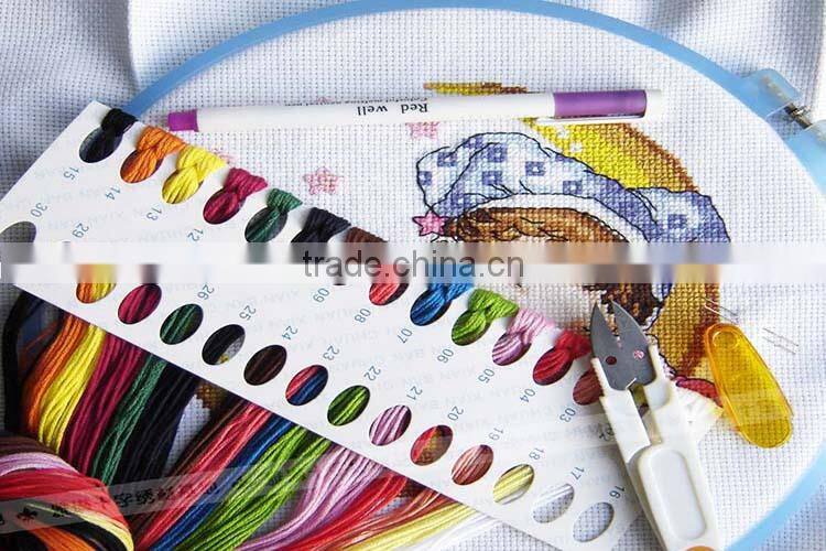 Wholesale cardboard threading board paper board embroidery threading board 30 holes for cross stitch materials