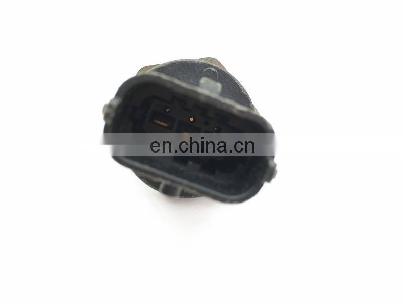 Fuel Rail Pressure Sensor OEM 0261545058 0261545006 L807-18-211 2S7G-9F972-AD