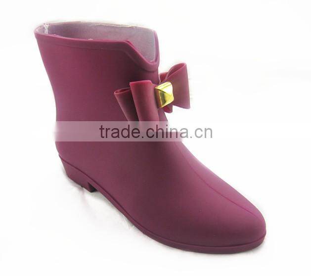 Stylish Multicolor Rain Boots For Women