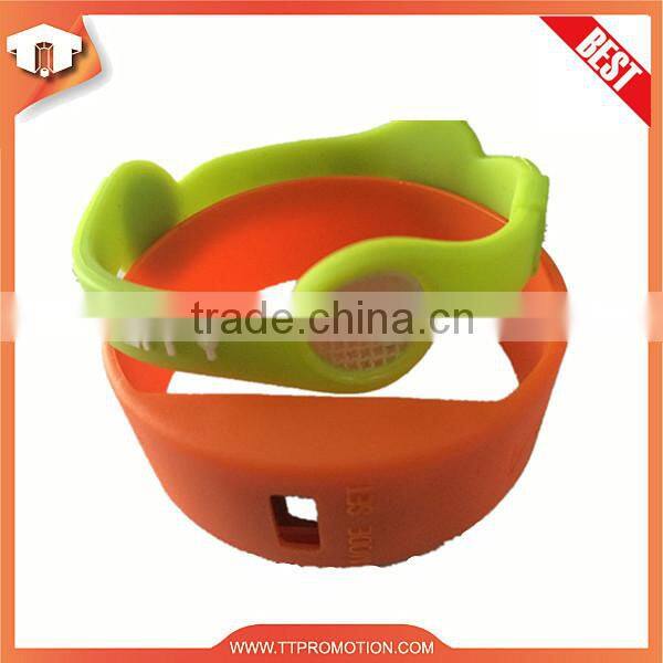 China manufacturer wristband step counter