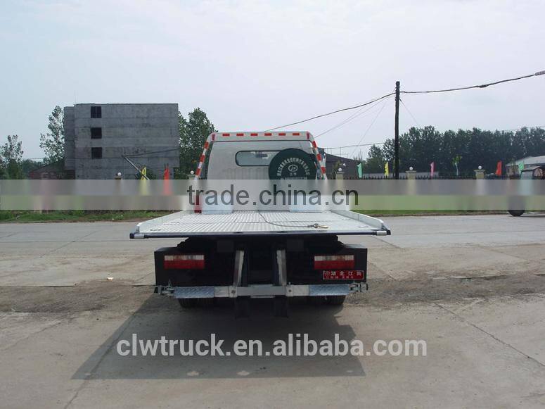 2015 Dongfeng small 4X2 tow truck for sale,5t tow truck in Peru