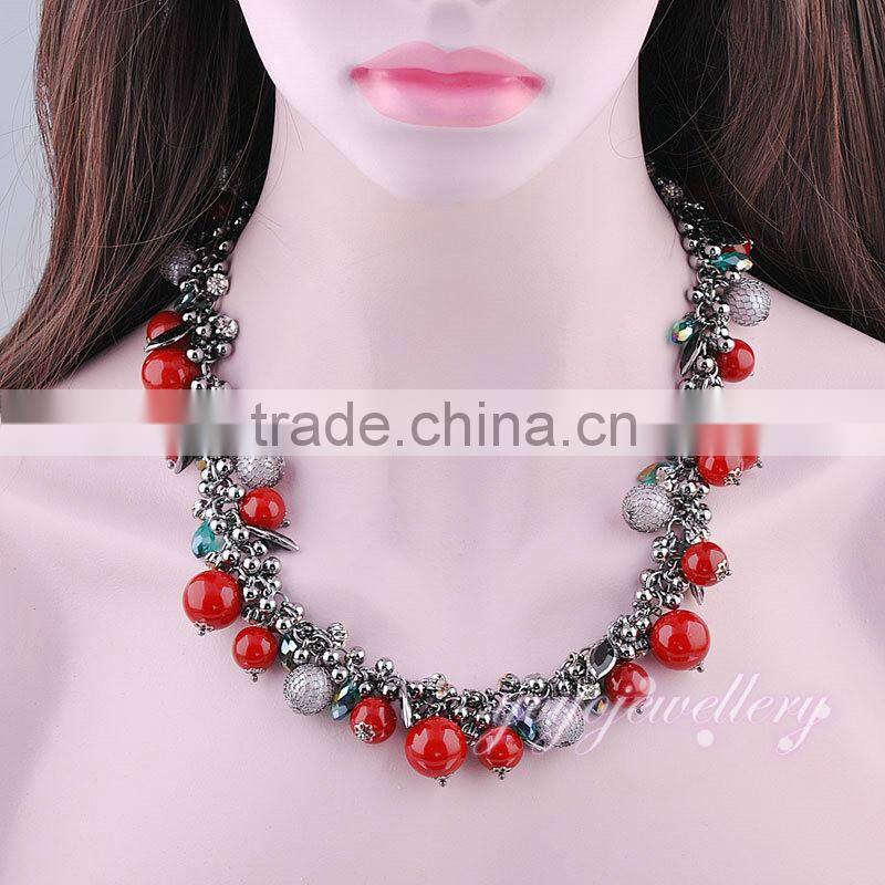 Hi quality latest design pearl fancy beaded necklace