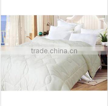 Beautiful Jacquard Quilt For Sale