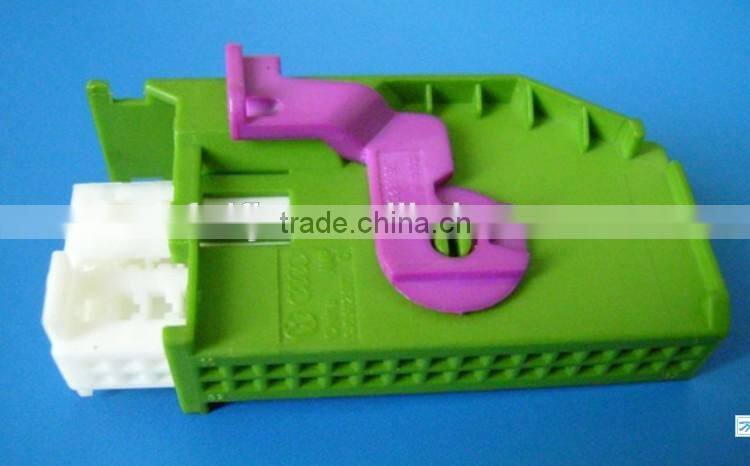 Equivalent Tyco part 1719057-1 connector