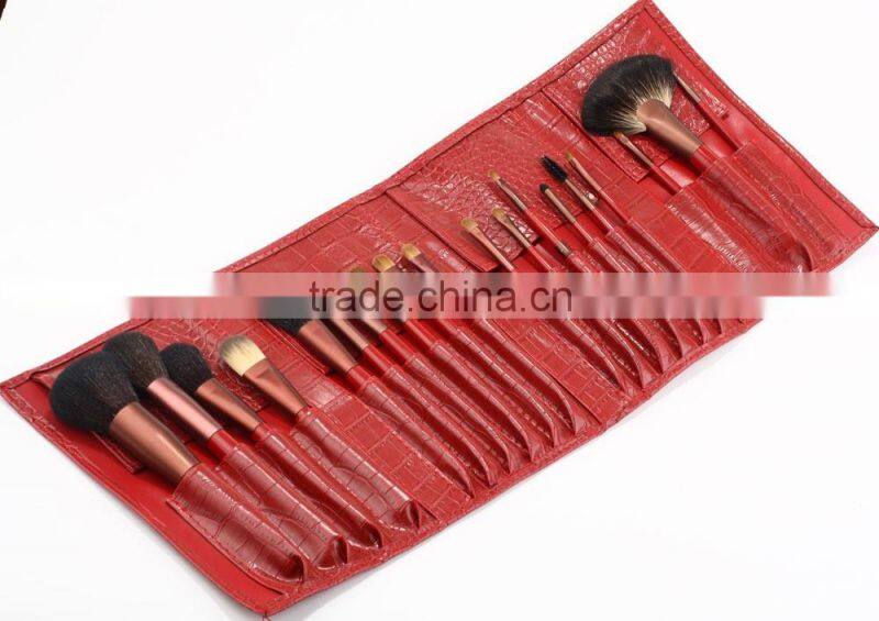 Superior quality Crocodile pattern 15pcs red Up brushes