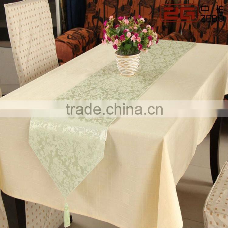 Customized High Quality Table Runner for Round Tables