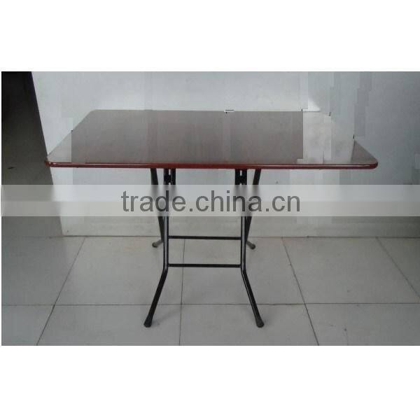 Folding Table