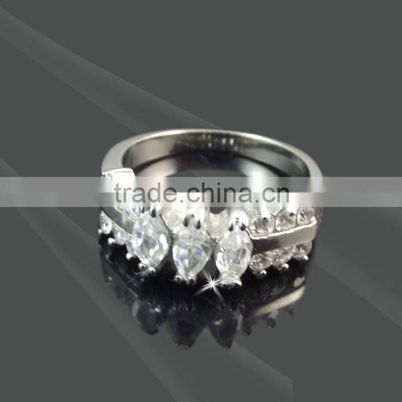 love rings with diamonds for lovers