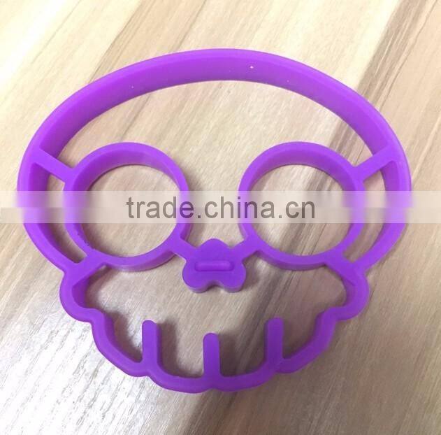 Egg-A-Matic Skull Fried Egg Mold Boiled Egg Silicone Rubber