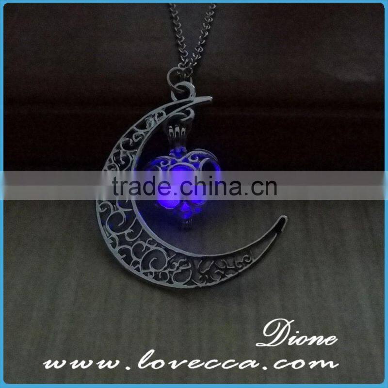 Glowing necklace New style moon start pendant necklace,luminous necklace