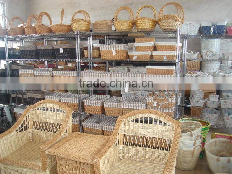 natural round wicker wine basket with dividers & grids