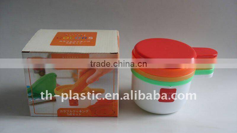 hand plastic juicer and extractor