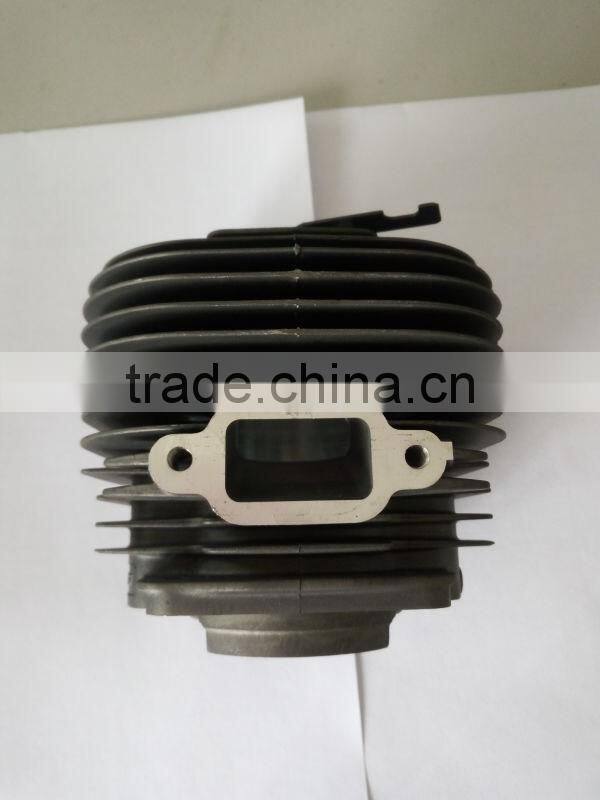 070 Chain saw cylinder