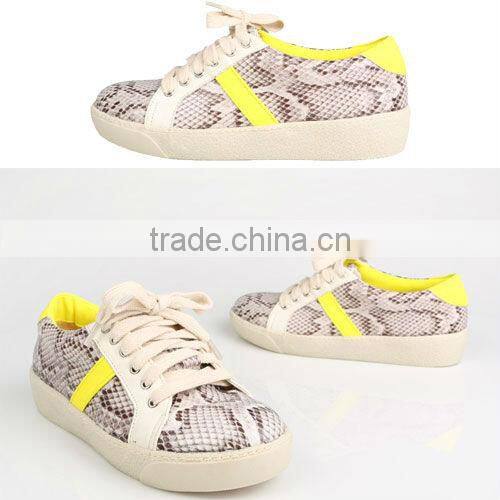 2ssg0540 Unique snake leather snekers