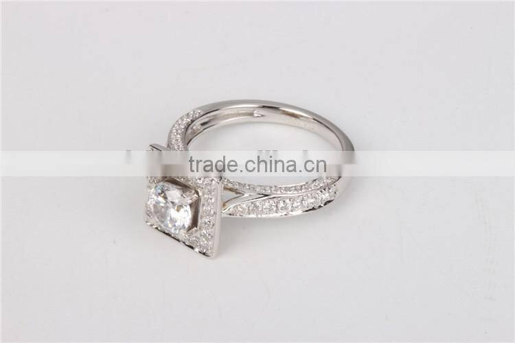2016 new arrivaling white glod plated cz ring 925 sterling silver jewelry ring model