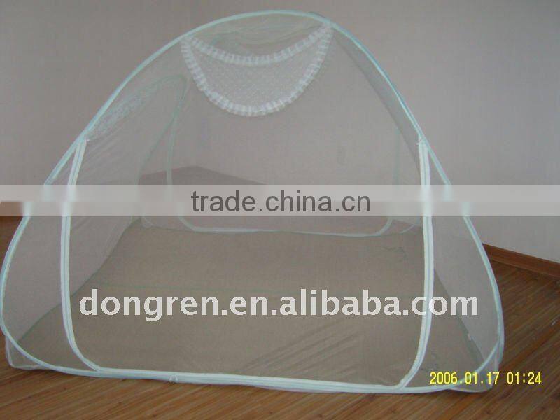 Polyester self-prop mosquito net