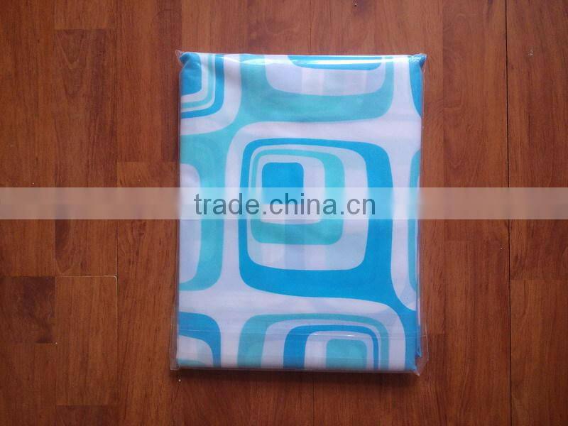 China Wholesale Polyester Thick Graphic Printed Shower Curtain