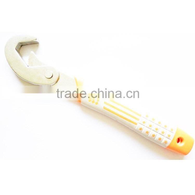 SNAP N' GRIP MULTI PURPOSE WRENCH FITS TO ALL KINDS OF SQUARE NUTS, BOLTS HEX ROUNDED OR PIPE