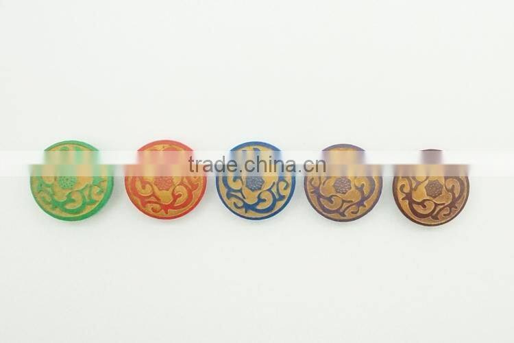 High Quality Fancy Colorful Figure Laser Engraved on Wood Shank Button