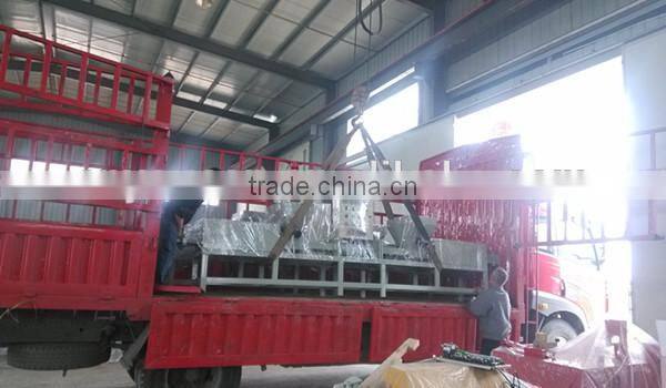 Wood pallet block leg extruding machine/wood sawdust block processing machine/wooden block making machine