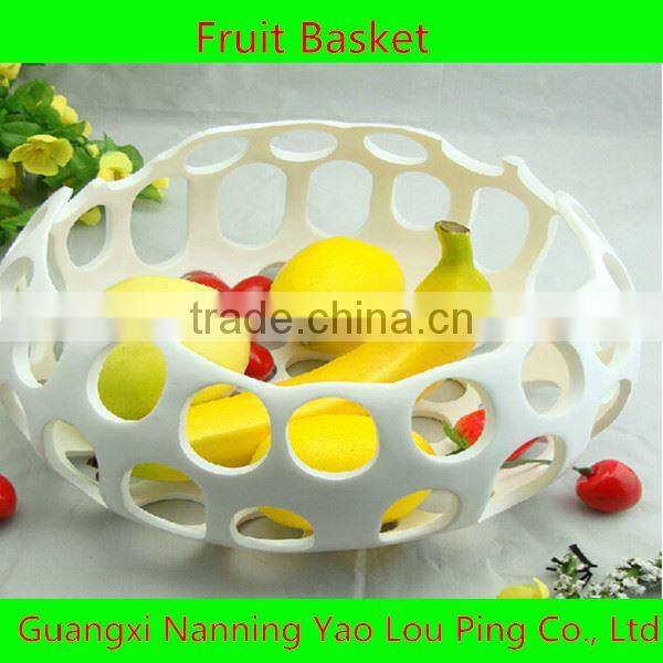 home and garden decor metal plant hanger planter with bracket wrought iron crafts metal plant Hanging Basket