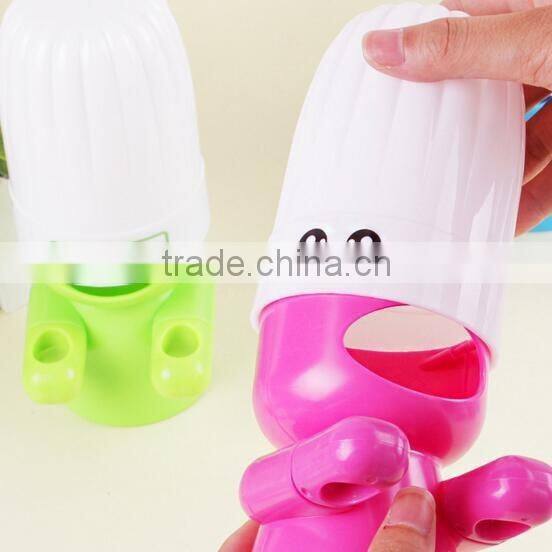 wholesale plastic cartoon toothbrush holder with gargle cup washing bathroom set