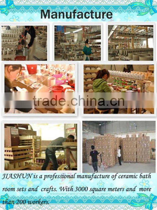2013 New Products Ceramic Bathroom Set