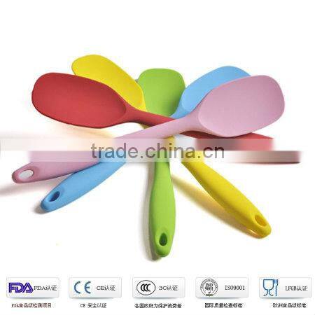 2013 Hot Sale Food Grade Coloful durable silicone kitchenware