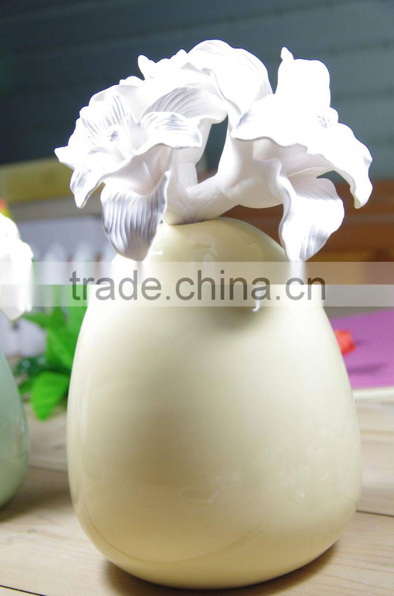 Handmade OEM aroma diffuser bottle aromatherapy ceramic flower fragrance diffuser