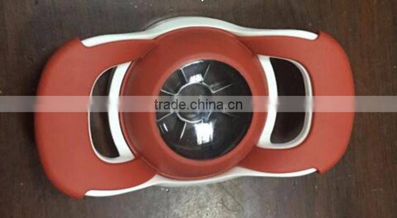 2017 new apple cutter with cover fruit slicer with cover apple corner with TPR protector