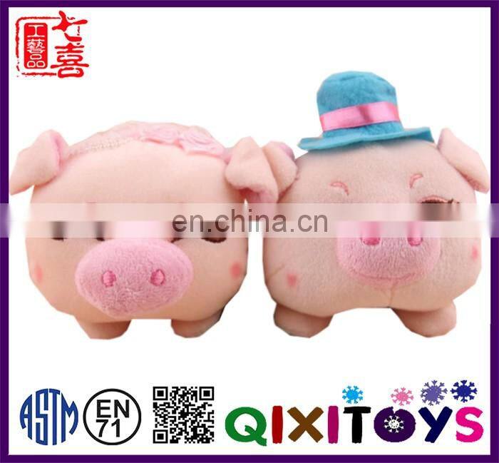 Professional custom plush toys piggy shaped phone holder