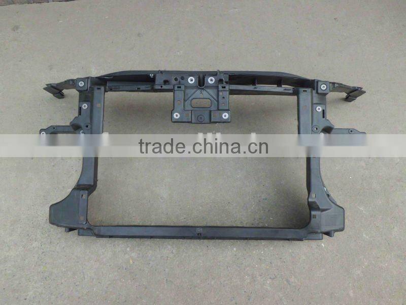 Passat B7 radiator support 3AA 805 588A