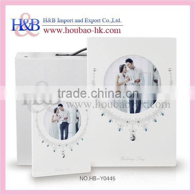 H&B Elegant White Painting Personalized Wedding Photo Album