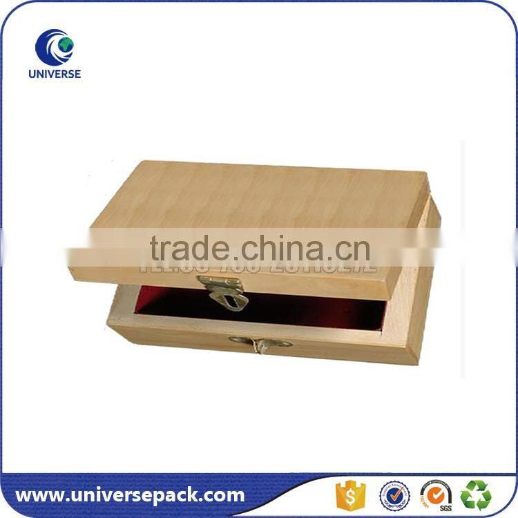 Shiny glossy fish solid wood cigar box with velvet lining