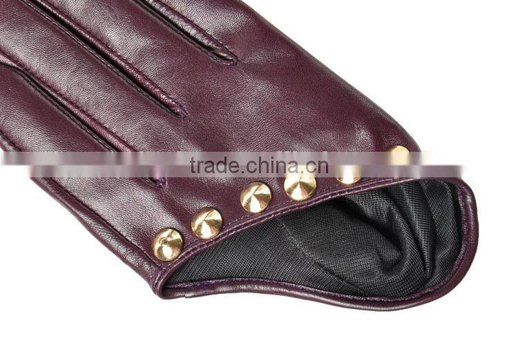 Hot selling fashion half a palm rivet decoration sheepskin drving leather gloves