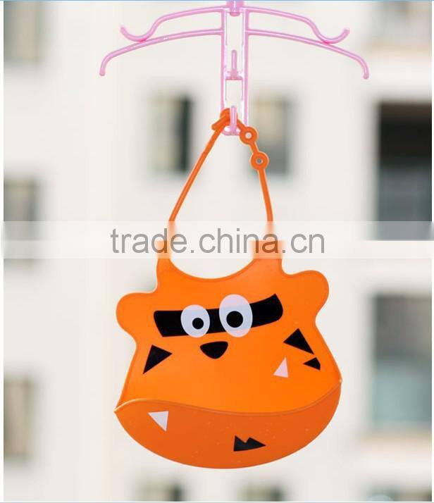Easy Washable Cute Animal Shape Silicone Baby Bib