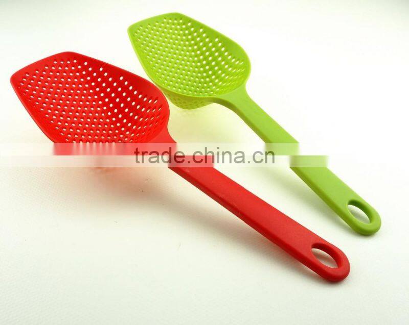 33023 r Kitchen nylon slotted shovel nylon strainer