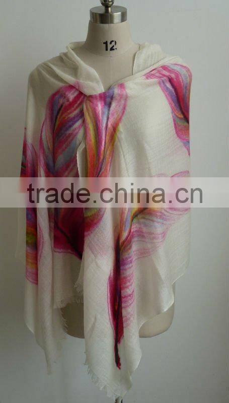 women worsted shawl