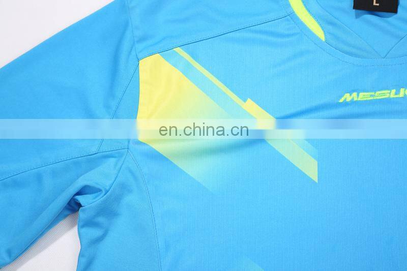 Customized personal football uniforms Light Blue soccer kits
