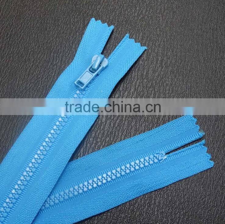 Factory wholesale blue color siders closed end rezin zipper for garment accessories