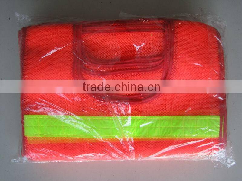 safety vest with pockets