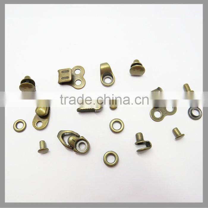 Custom Antique Brass Metal Hook with Studs For Shoes