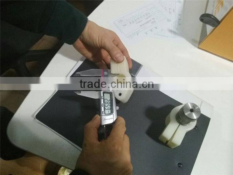 Bearing carrier 28680117 for CNH combine harvester