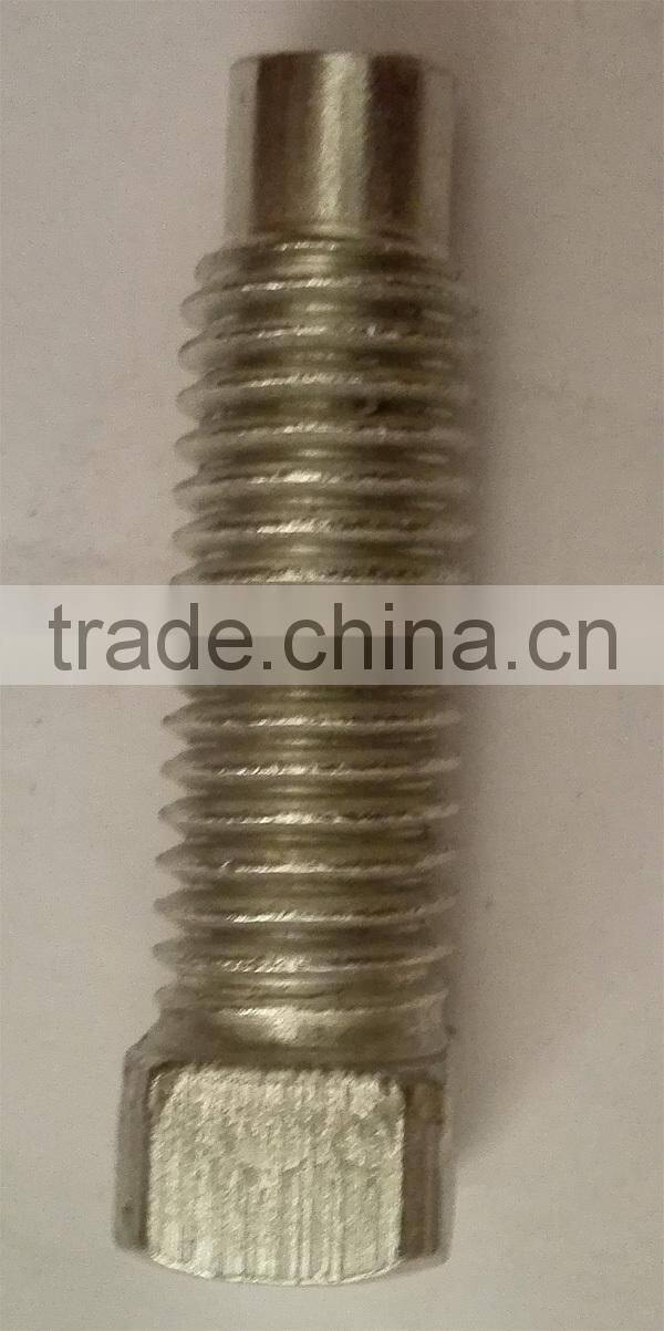 Square head set screw for single cylinder diesel engine