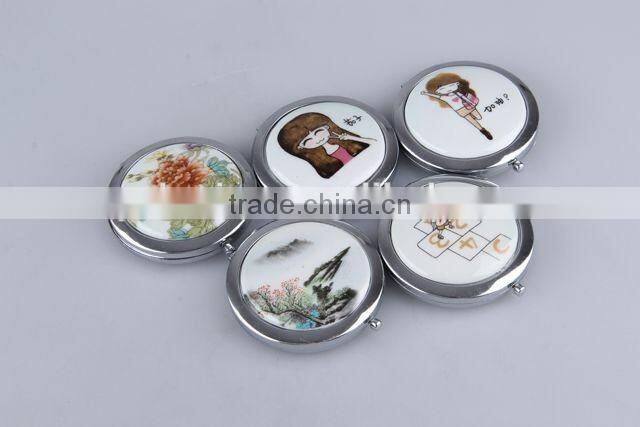 The ceramic surface round flip mirror