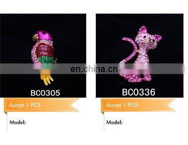 Wedding invitations Fashion music guitar brooch alloy crystal guitar lapel pins